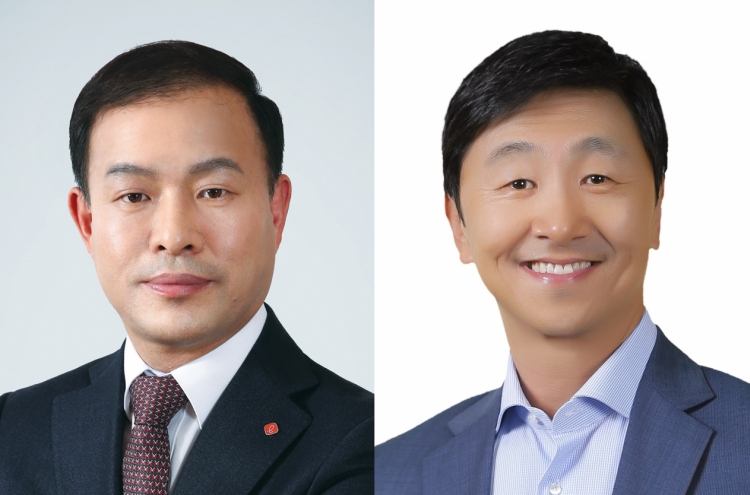 Lotte reshuffle prioritizes 'same but younger faces'