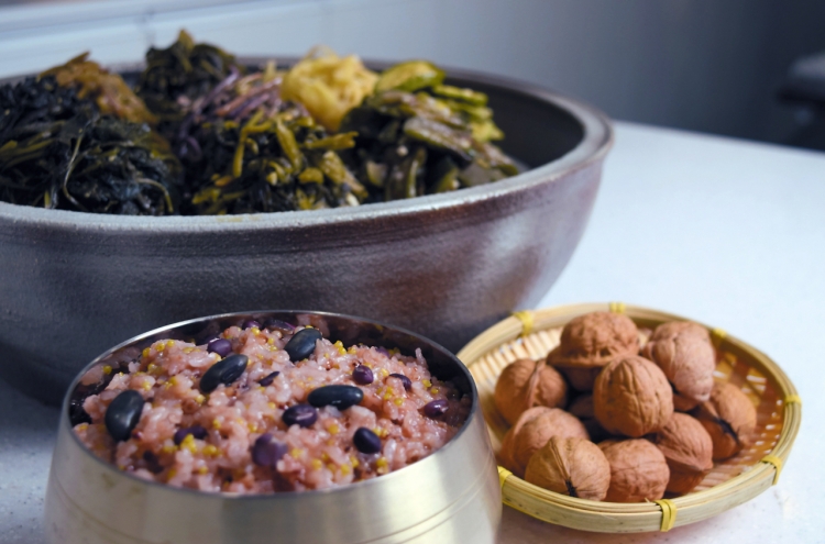 Nourishing traditions for Jeongwol Daeboreum