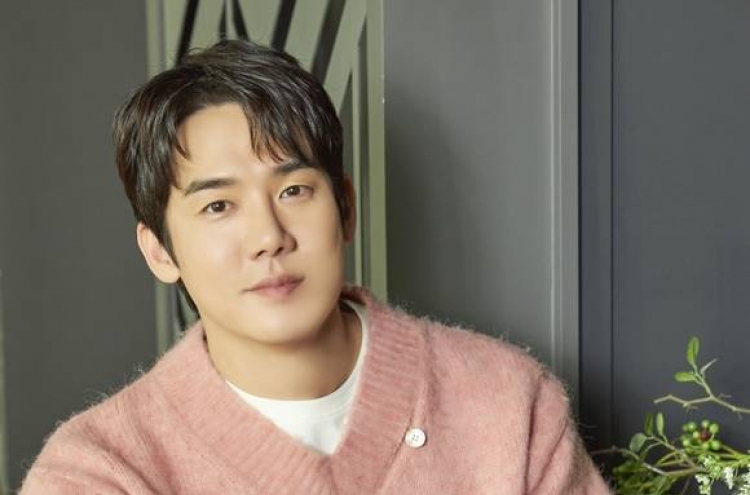 [Herald Interview] Yoo Yeon-seok attracted to values in canine film ‘My Heart Puppy’