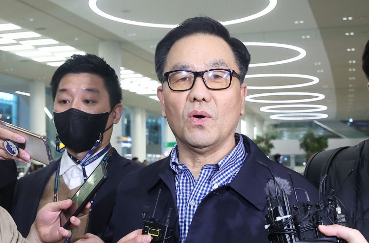 Arrest warrant sought for ex-military commander over martial law scandal