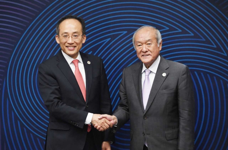 Finance minister urges Japan to restore Korea's trade status