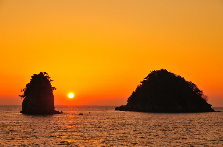 [One with Nature] Taean sunsets bring memorable coastal escape