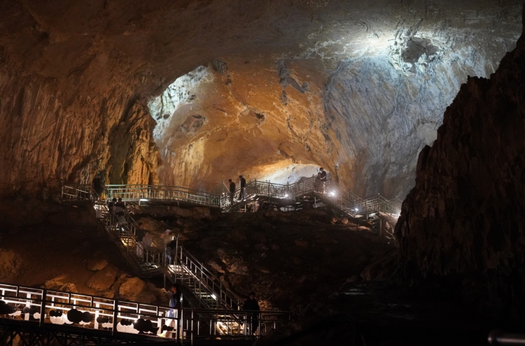 [One with Nature] Samcheok’s Hwanseongul offers cool summer getaway with epic cave tour
