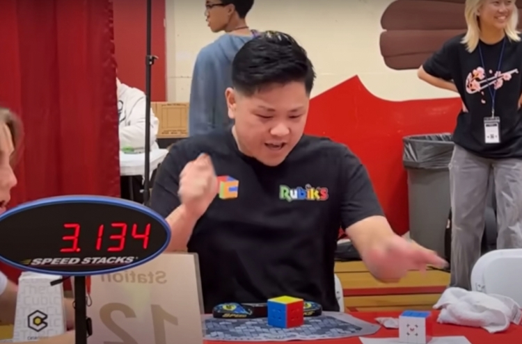 Korean-American speed cuber sets a new world record in 3.13 seconds