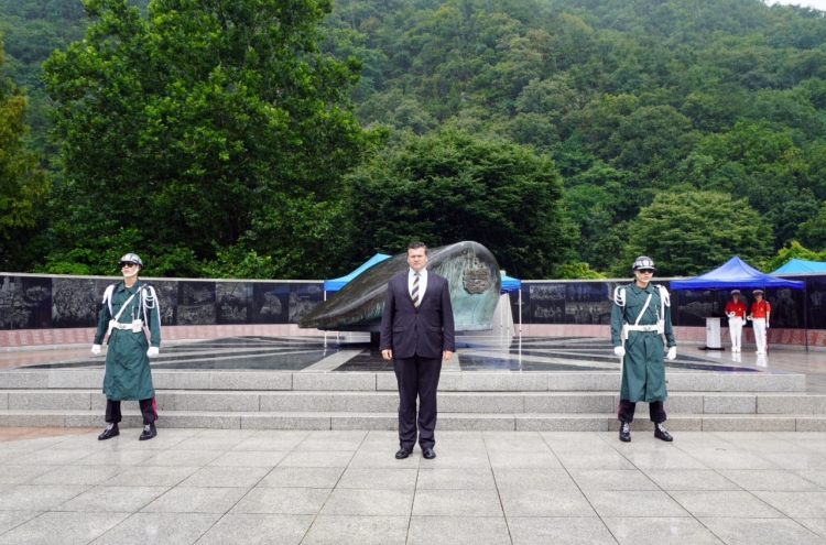 Delegations from UK, Turkey honor veterans of Korean War