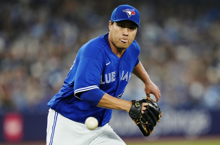 Blue Jays' Ryu Hyun-jin goes 5 solid innings in no-decision vs. Rockies