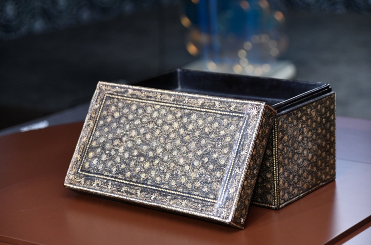 13th-century mother-of-pearl lacquered box returns to Korea