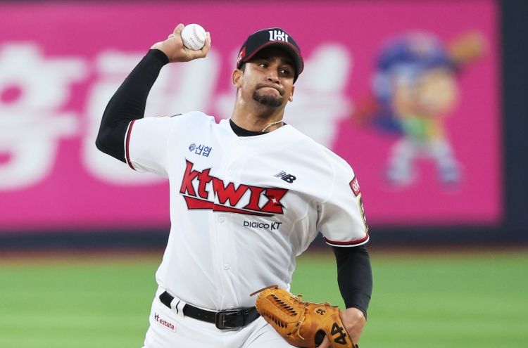Wiz ace Cuevas voted KBO's top player for August