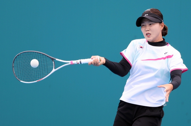 Mun Hye-gyeong wins women's singles gold in soft tennis