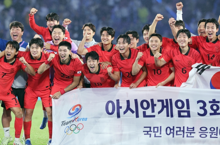 S. Korea defeat Japan for 3rd straight men's football gold