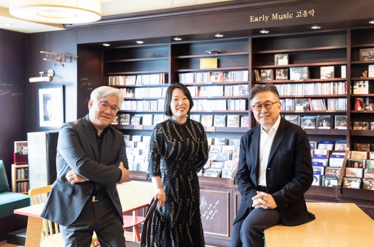 Bass Youn Kwang-chul explores 'Koreanness,' identity in Korean art song album