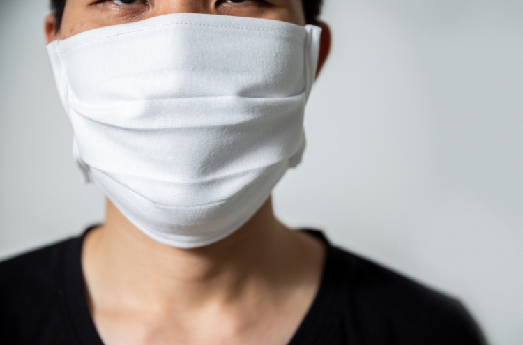 China ministry seeks more fever clinics to combat respiratory illness surge