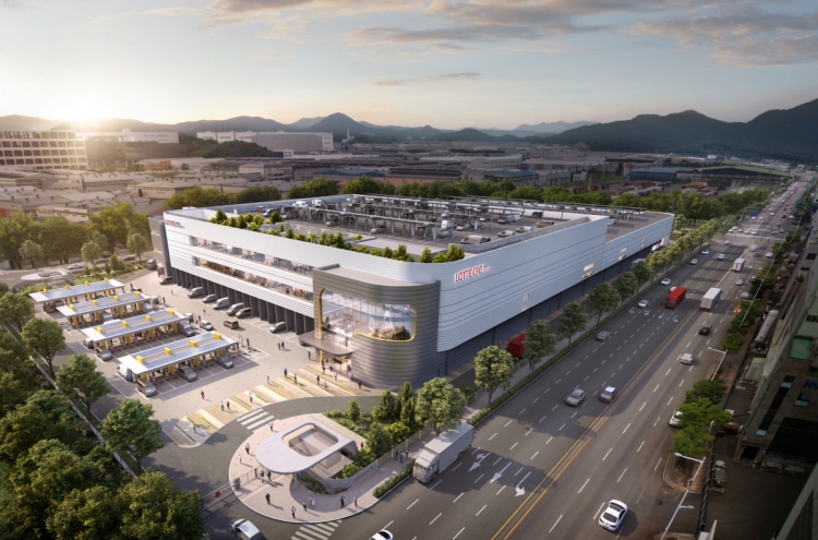 Lotte renews online grocery sales race with new mega facility