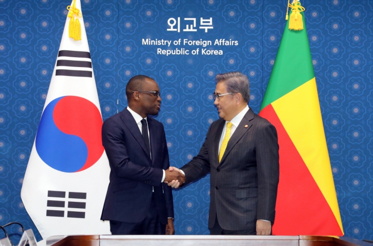 S. Korean, Benin FMs hold talks on bilateral ties, regional security