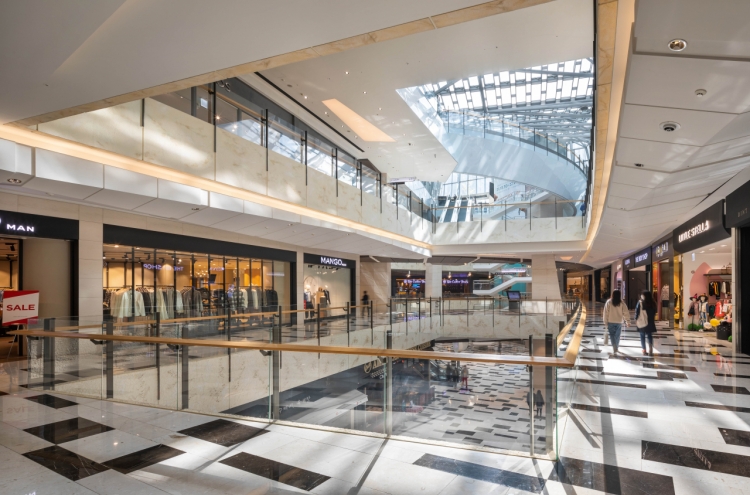 IFC Mall sales soar to record, benefiting from rival's success