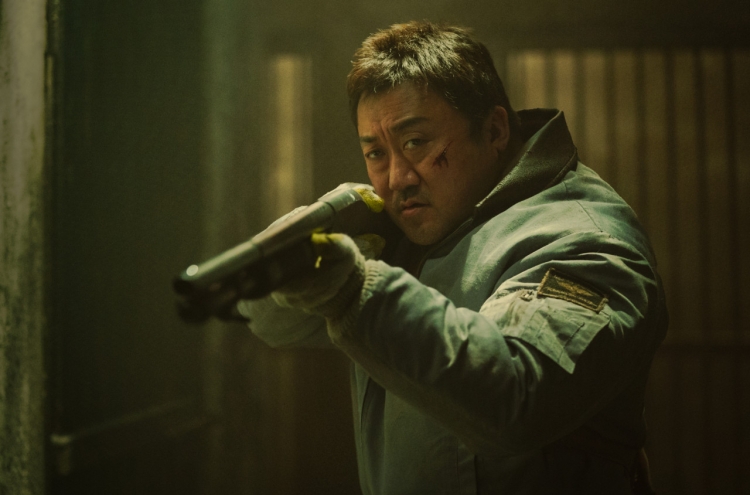 [Herald Review] Awesome action lifts dull plot of 'Badland Hunters'