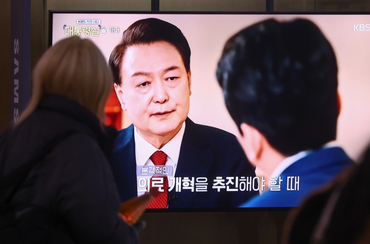 S. Korean president opens up about first lady's Dior bag scandal