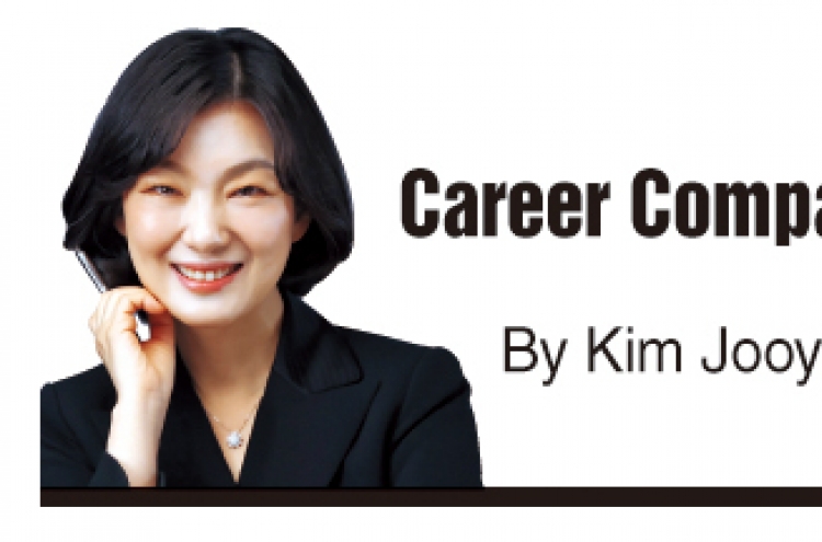 [Career Compass] Effective communication key