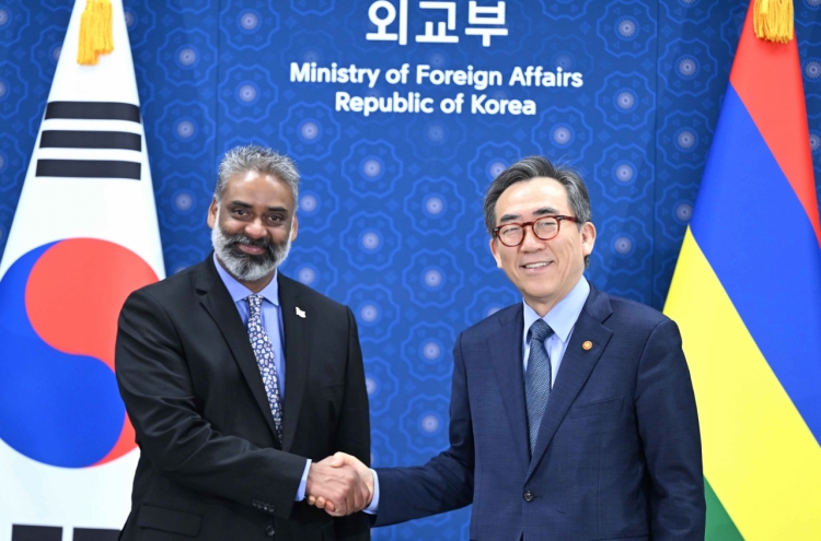 S. Korean, Mauritian top diplomats agree to 'substantial cooperation'