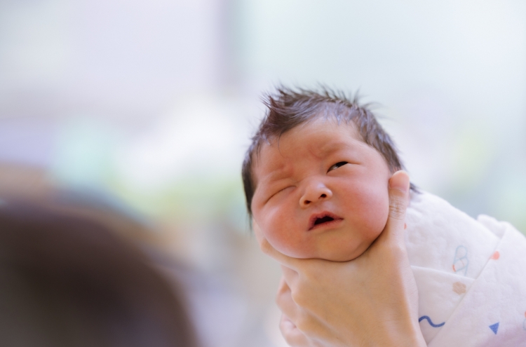 Seoul studies W100m cash incentive for each child born