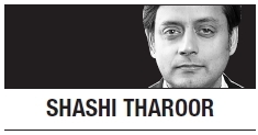 [Shashi Tharoor] Politicians cannot afford to ignore social media