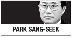 [Park Sang-seek] Why do some dictatorships last longer?