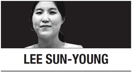 [Lee Sun-young] Agony of living in a small country