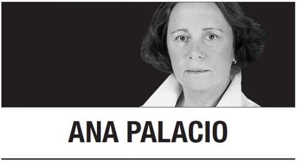 [Ana Palacio] Confronting migrant threat to EU