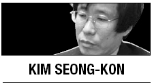 [Kim Seong-kon] Korean people now want a ‘normal’ man as president