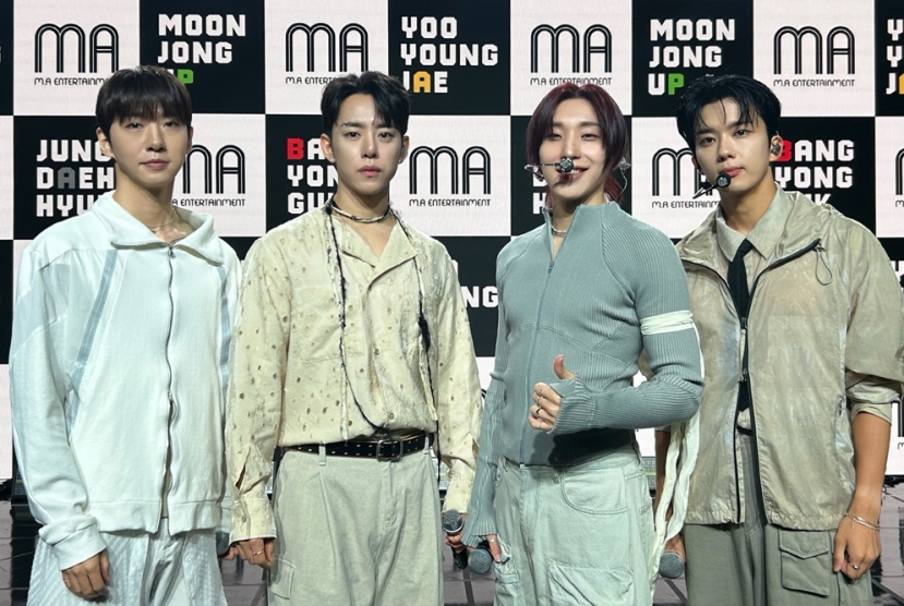 B.A.P members return to fans after 6 years.