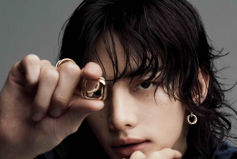 [Today’s K-pop] Stray Kids Hyunjin becomes face of Cartier