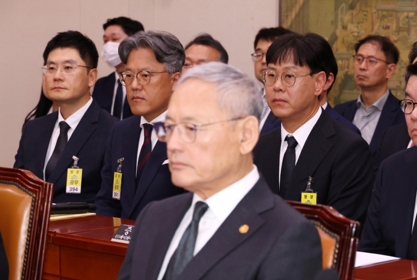 K-pop CEOs sidestep key issues at National Assembly audit