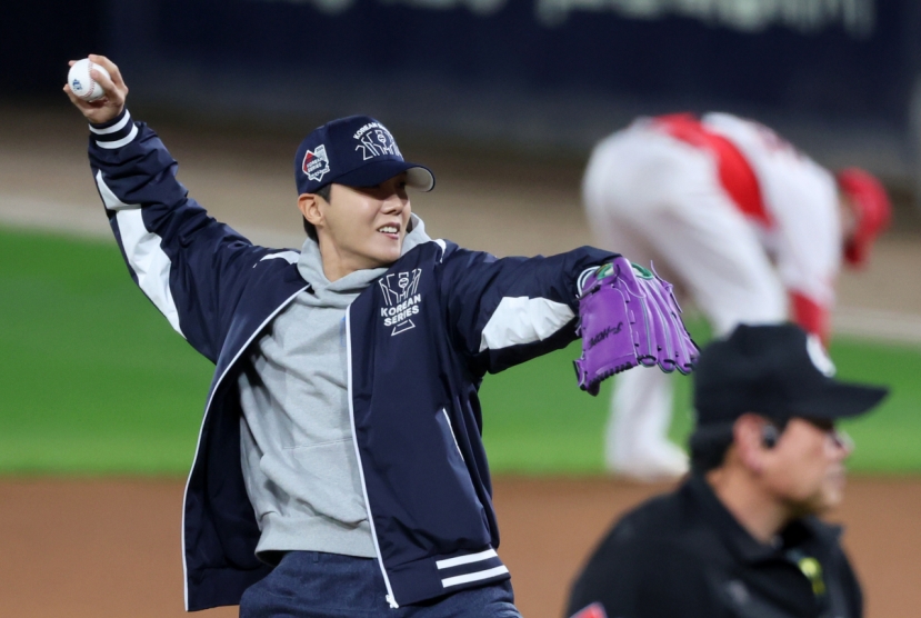 BTS member J-Hope throws out ceremonial pitch in Korean Series