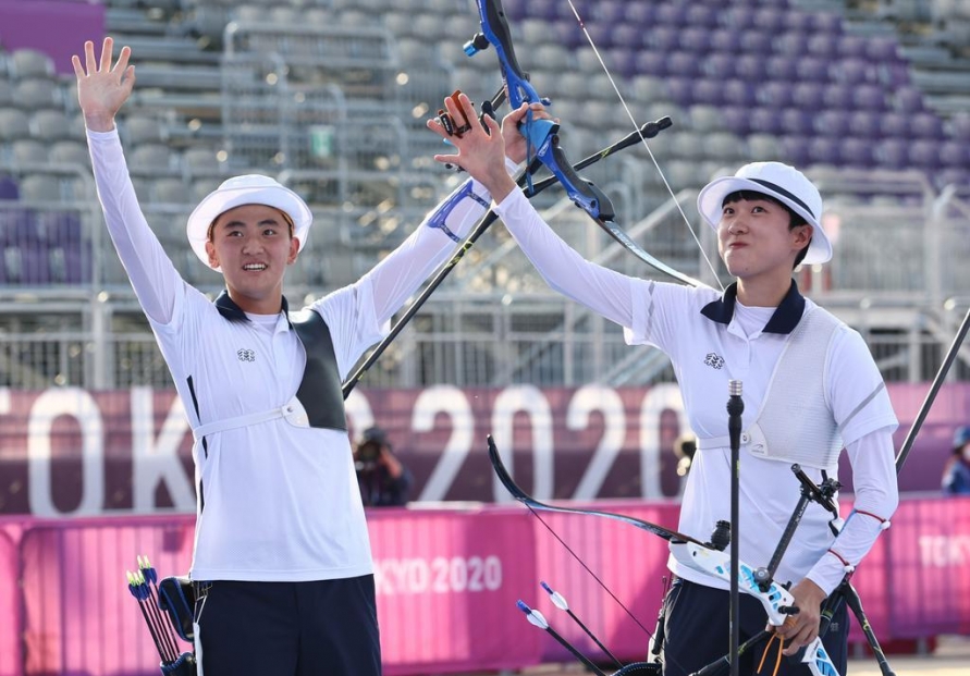 [Tokyo Olympics] New stars soar, past medalists stumble in Tokyo