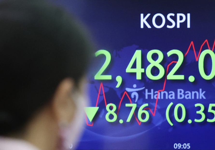 Seoul shares little changed amid rate hike woes