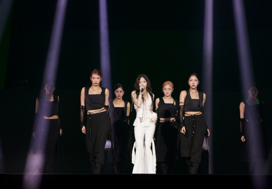 [Herald Review] K-pop diva Taeyeon leaves audience in awe with a cappella performance