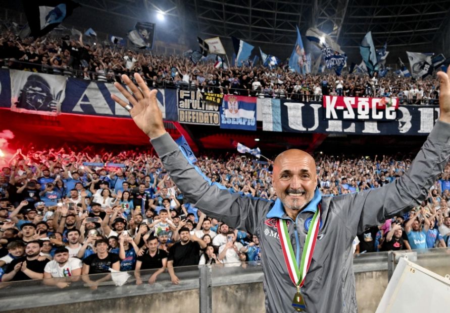 Napoli searching for Spalletti replacement after title; Mourinho indicates he'll stay at Roma