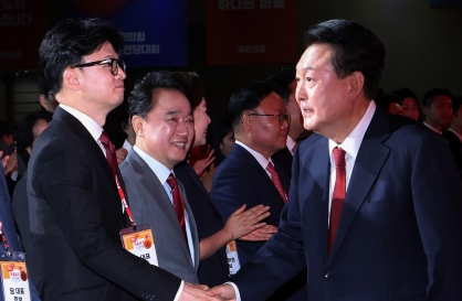Han Dong-hoon back at helm of People Power Party