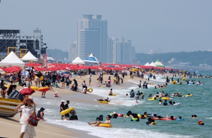 Korea sizzles as temperatures soar to 40 C for first time since 2019