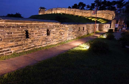 Top Gyeonggi Province spots for gazing at full moon on Chuseok