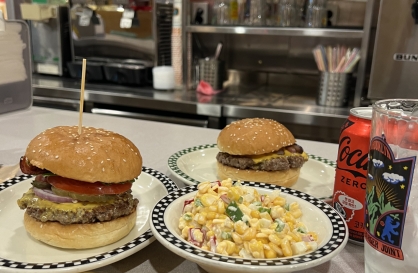  American burger, simple salt bread and open air market