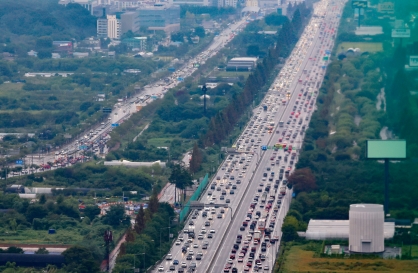 Traffic heavy on expressways on 1st day of Chuseok holiday