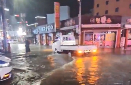 600 evacuated as heavy rain floods roads, homes in southern regions