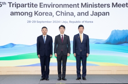 Korea, China, Japan vow to address yellow dust and climate change