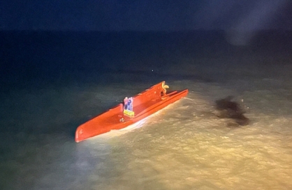 5 of crew members missing from fishing boat capsizing