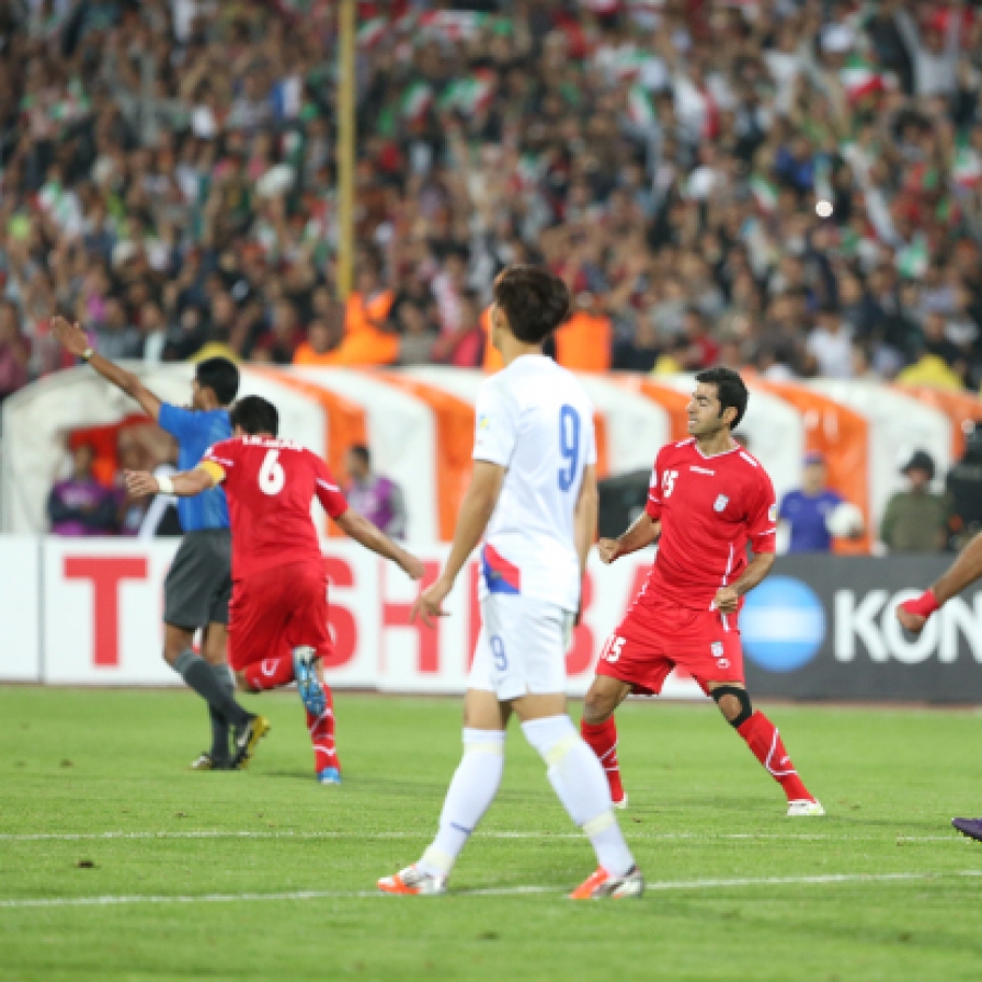 Korea loses World Cup qualifier against Iran