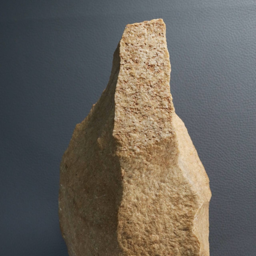 [Visual History of Korea] Cutting-edge Stone Age tool Jeongok-ri handaxe of Korea