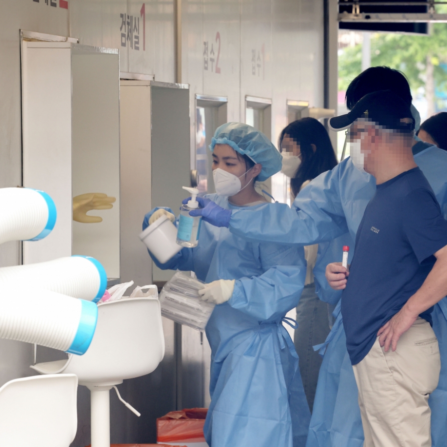 S. Korea's new virus cases under 70,000 for 3rd day, remain high as subvariant spreads