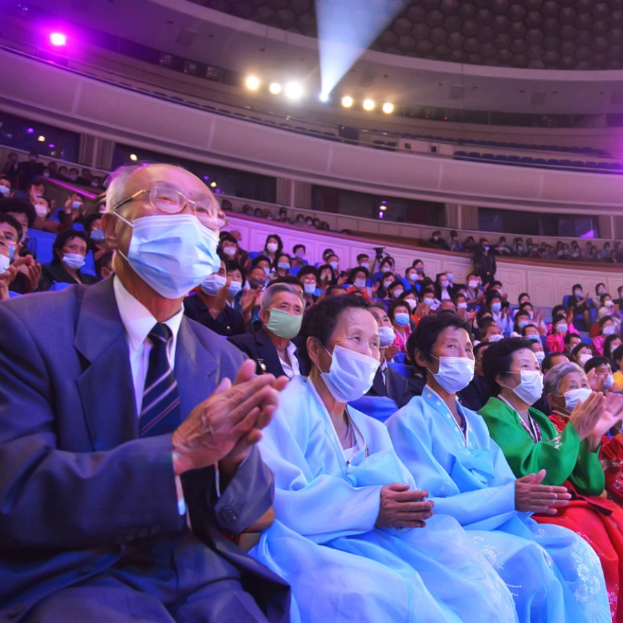 Masks return in N. Korea in renewed fight against COVID-19