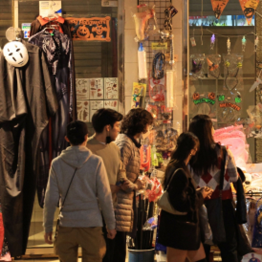 Itaewon, a party district with international vibe, was magnet for Halloween revelers